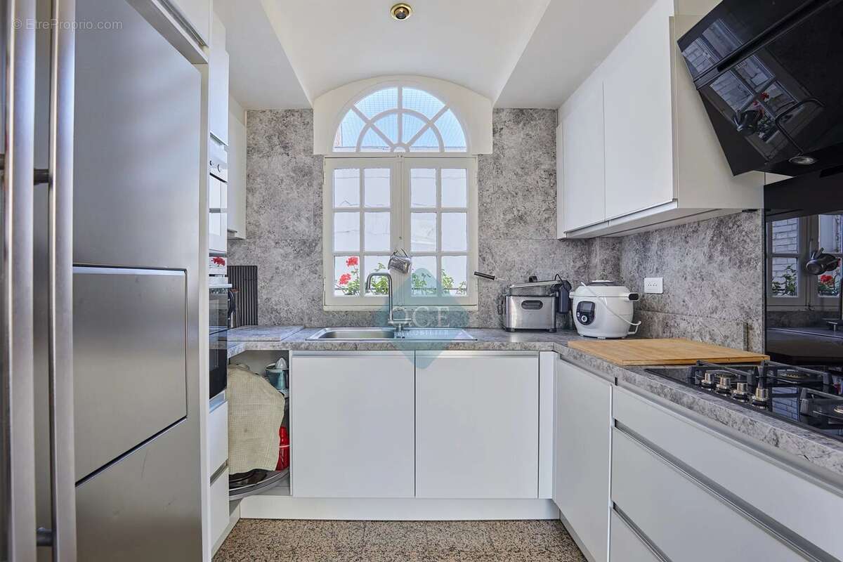 Appartement à PARIS-11E