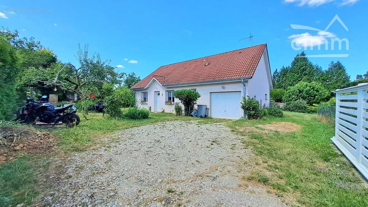 Maison à SAINT-ANDRE-LE-GAZ