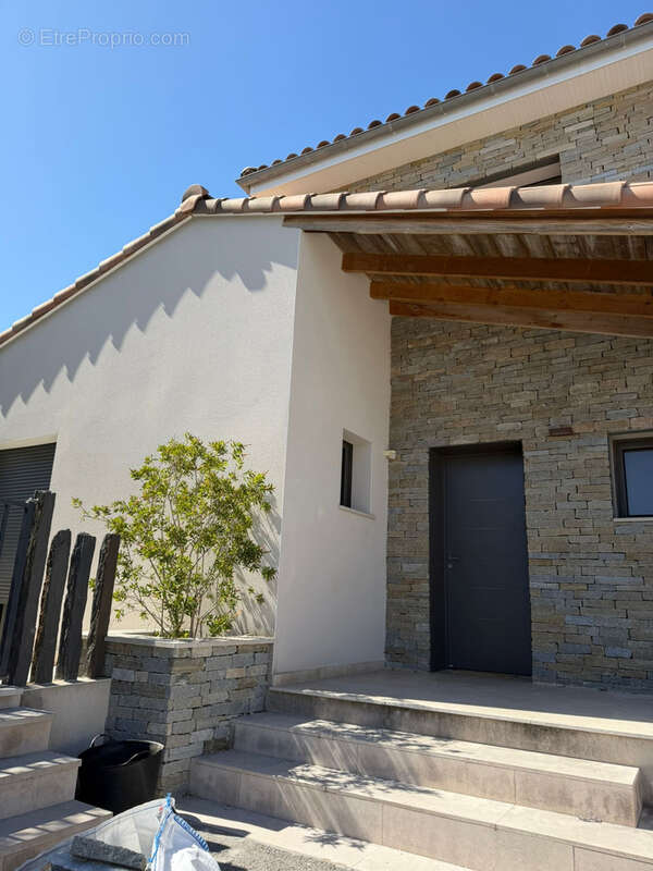 Maison à RESTINCLIERES