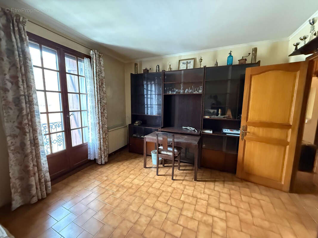 Maison à MONTAGNAC
