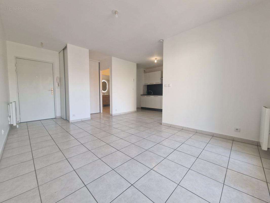 Appartement à VAIRES-SUR-MARNE