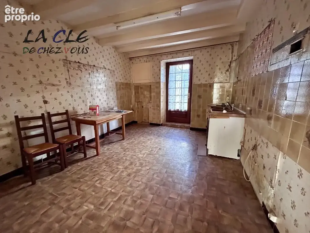 Maison ancienne avec local commercial - photo 3