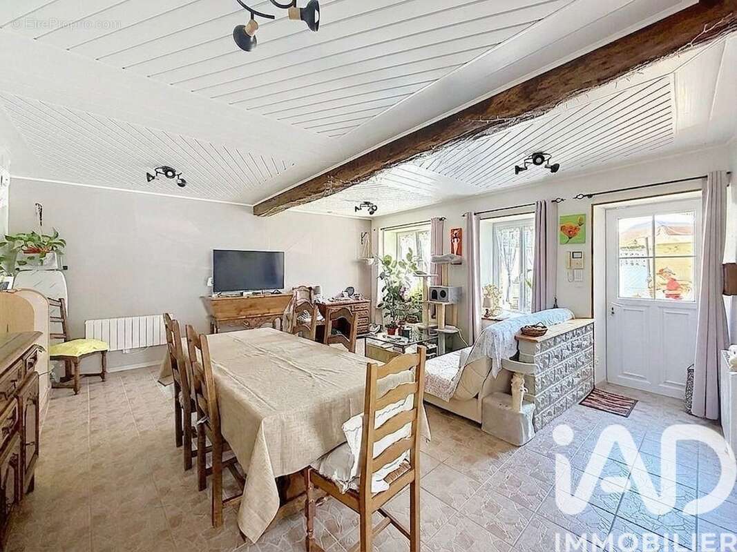 Maison 134 m² à Armeau  - photo 2