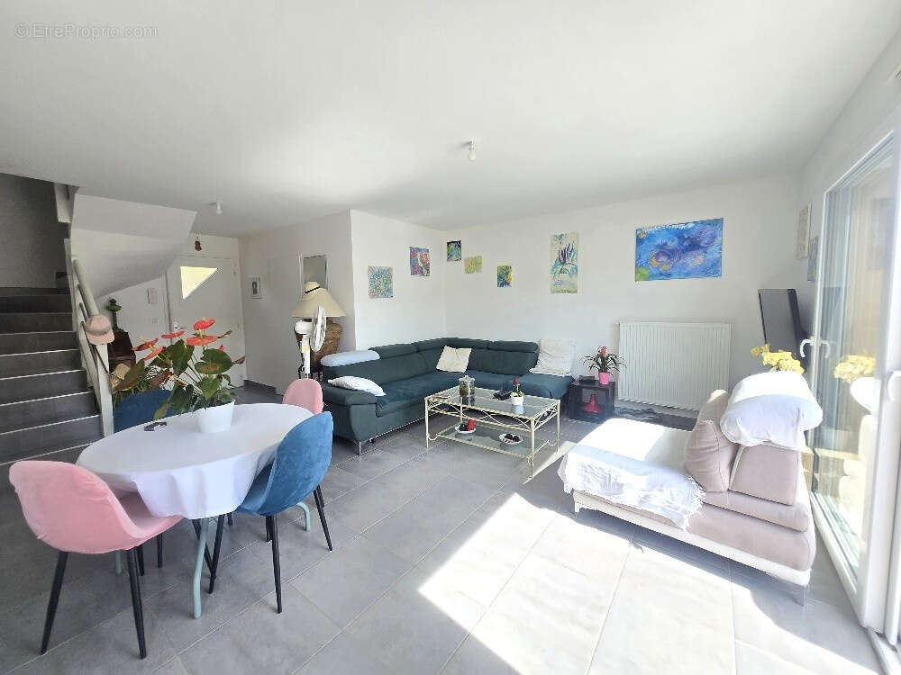 Maison à BRINDAS