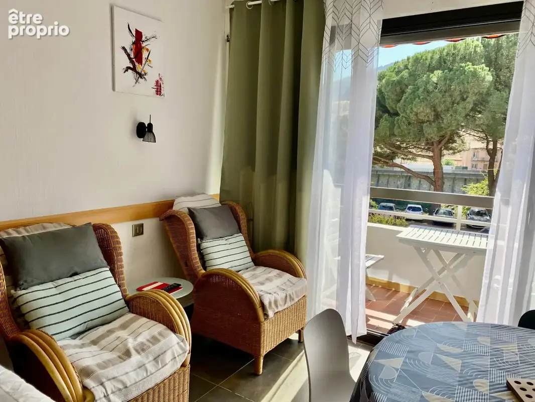 studio ensoleillé avec balcon - photo 3