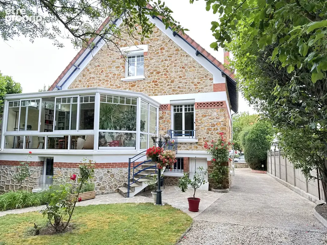 Photo Maison à Vaires-Sur-Marne au prix de 750 000€