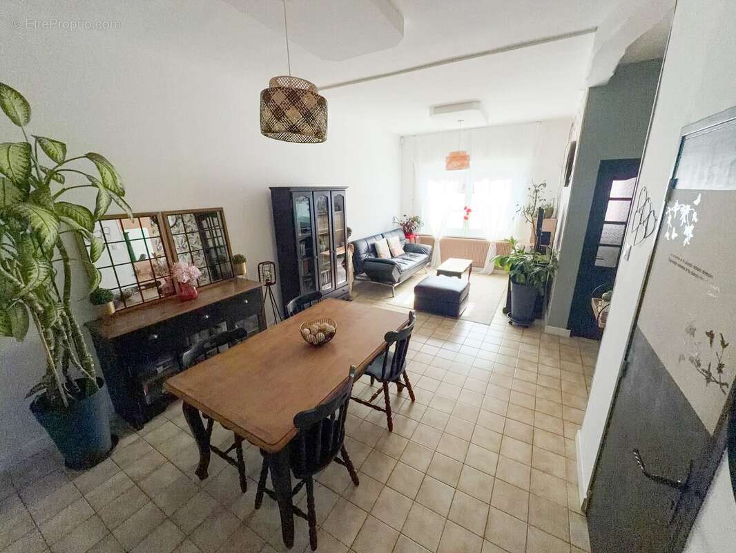 Maison à LEERS