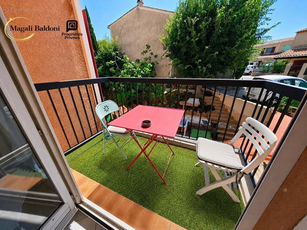 Appartement à ROQUEBRUNE-SUR-ARGENS