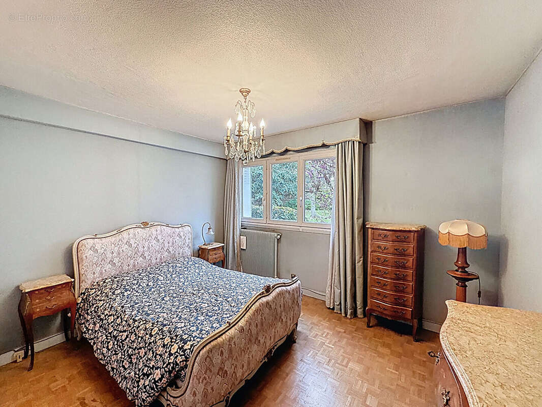 Appartement à SAINT-MAUR-DES-FOSSES