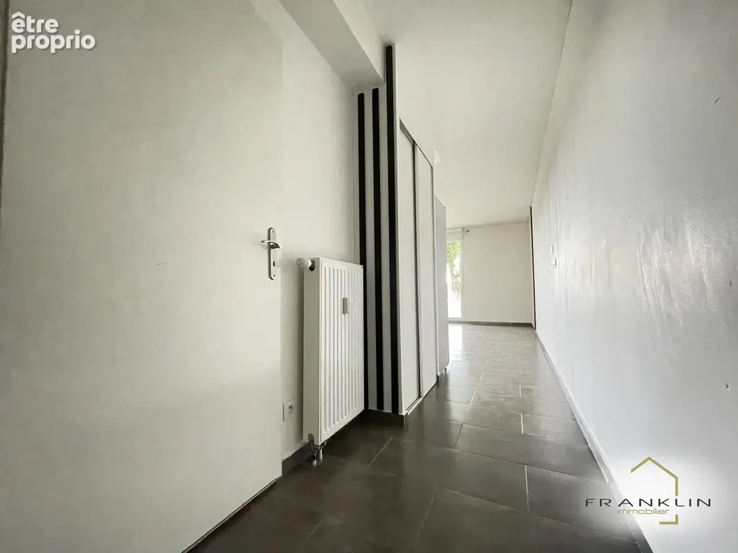 Mitry-le-neuf - appartement f2, avec 60m2 de jardin, construction 2016 - photo 5