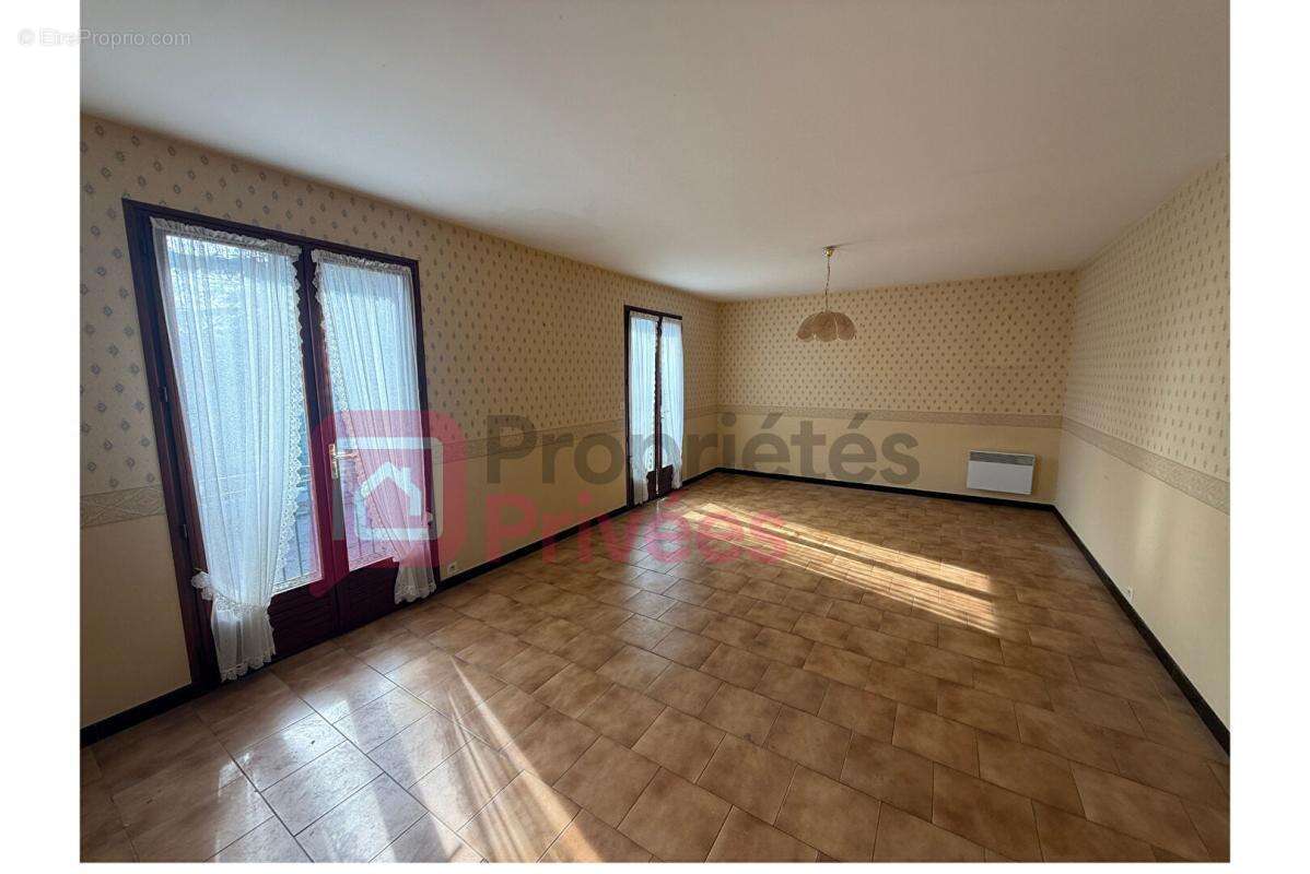 Maison à COSNE-COURS-SUR-LOIRE