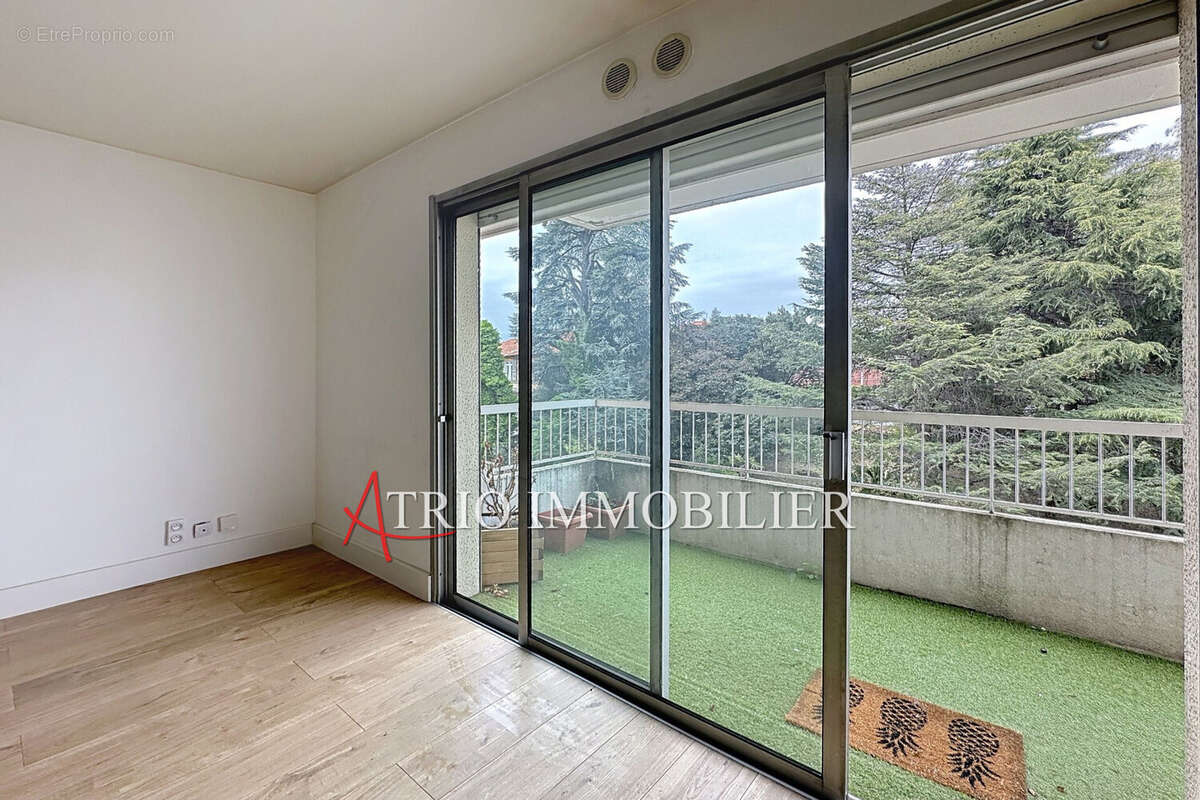 Appartement à CAGNES-SUR-MER