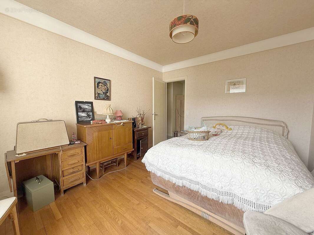 Maison 100 m² à Velizy-Villacoublay  - photo 6