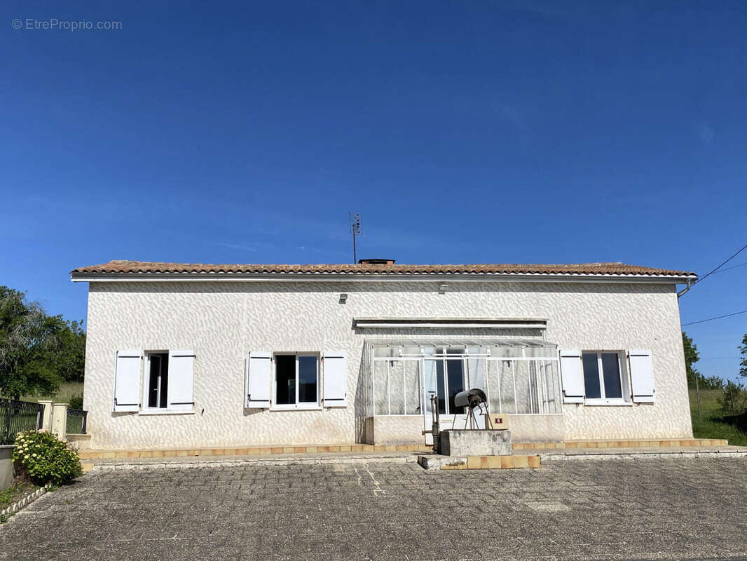Jolie maison de campagne à vendre à Bors-de-Montmoreau - photo 12