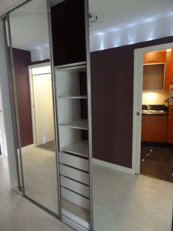 PARIS 17ème Résidence avec services Appartement 2 pièces 51m2 - photo 3