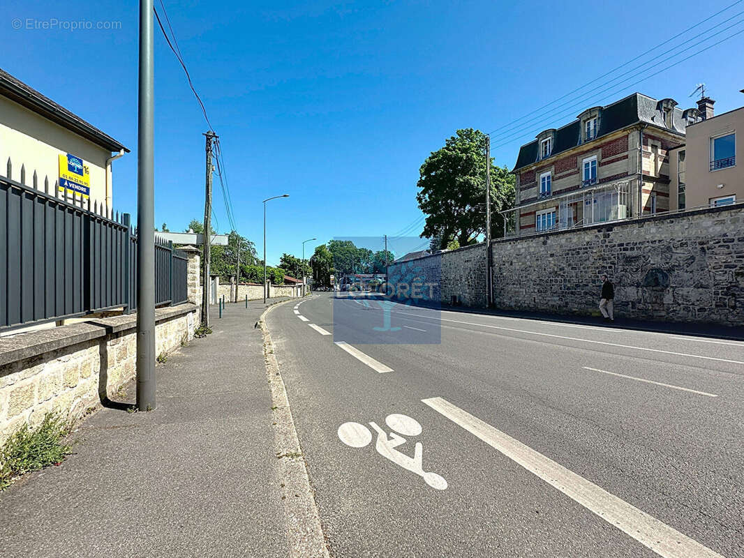 Appartement à PONTOISE