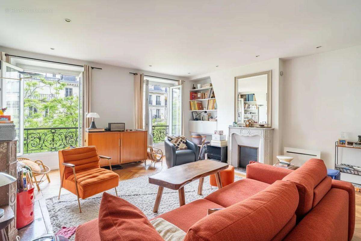 65 m², 2 pièces traversant à Paris République - photo 2