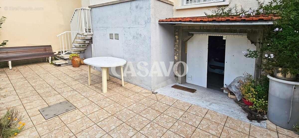 Maison à VILLETANEUSE