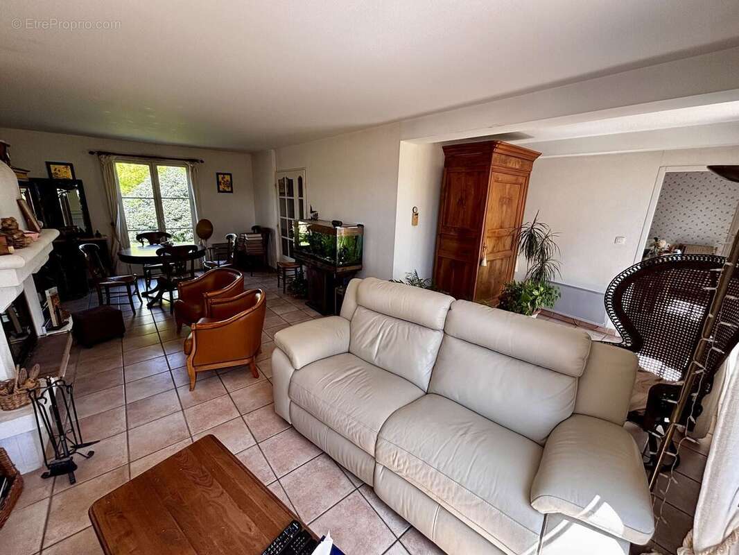 Maison à LA SALVETAT-SAINT-GILLES