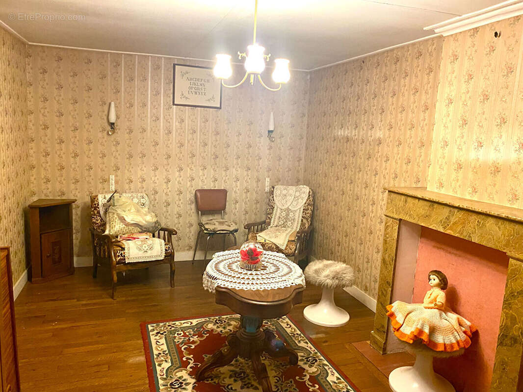 Maison à SAINT-ROMAIN-SUR-CHER