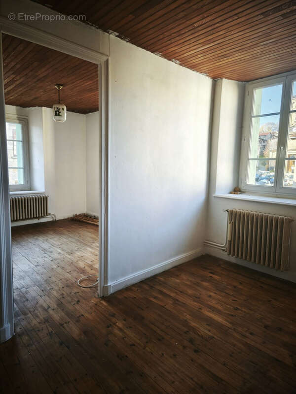 Maison à VIVEROLS