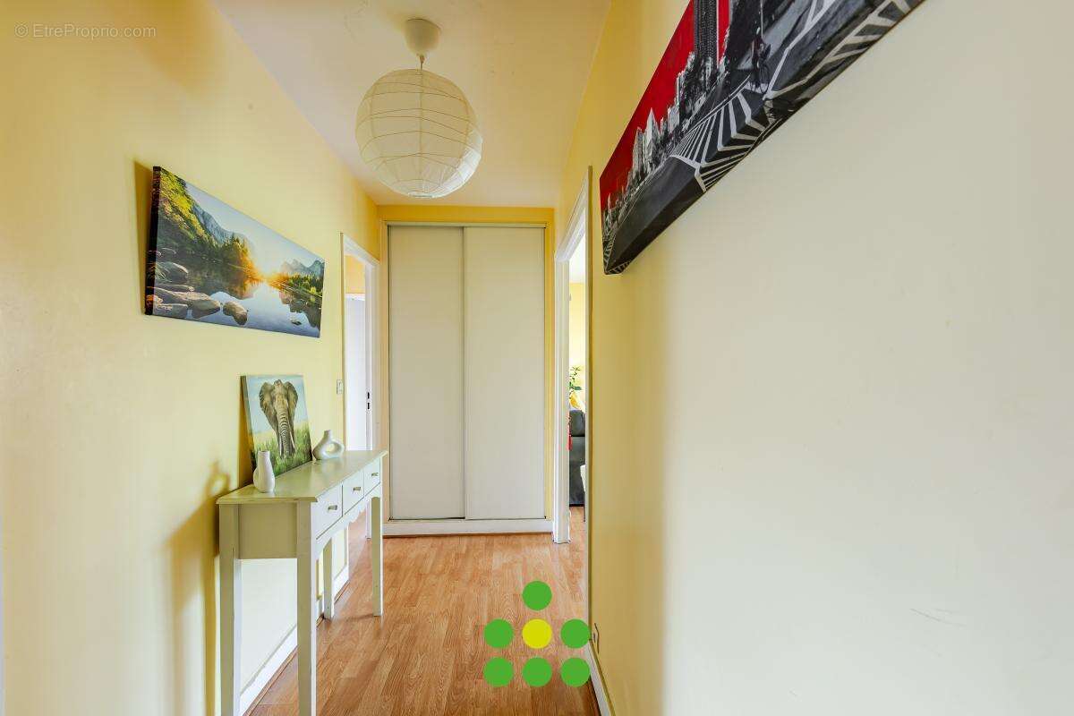 Appartement à NANTERRE