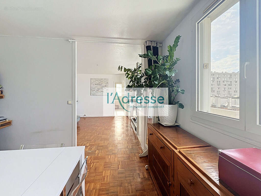 Appartement à PARIS-12E