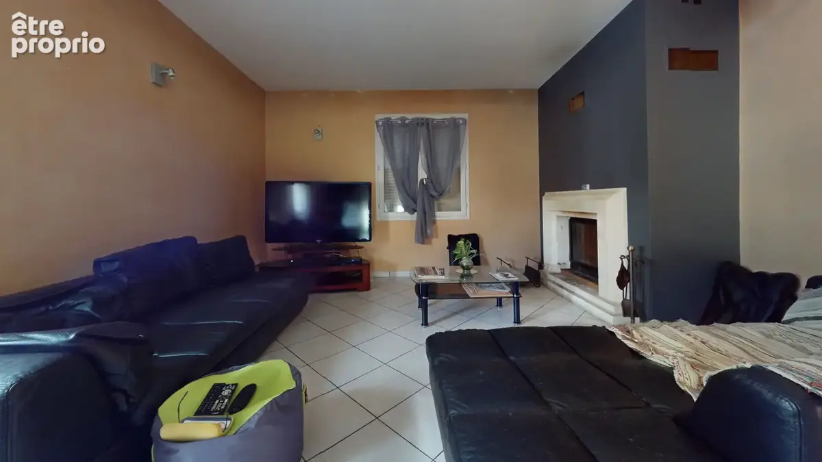 Grande maison avec 2 500 m² de terrain - Cugnaux - photo 12