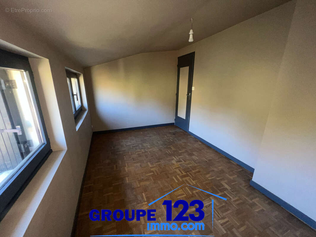 Appartement à TOUCY