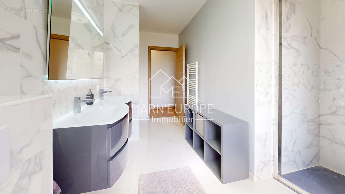 Maison 5 pièces de 90m2 à Charny (77410) - photo 7