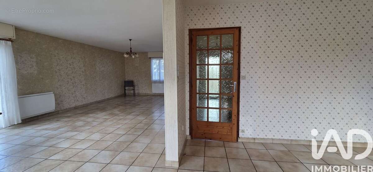 Photo 3 - Maison à CERNUSSON