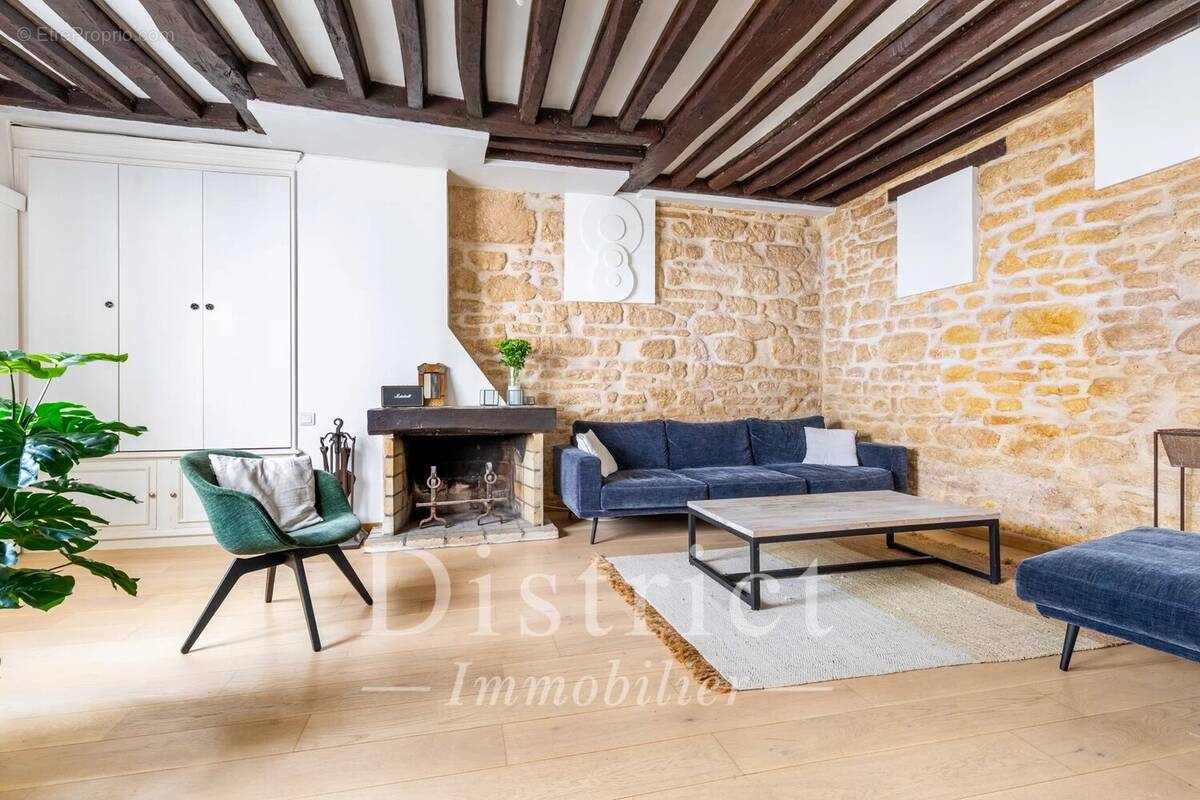 Appartement à PARIS-4E
