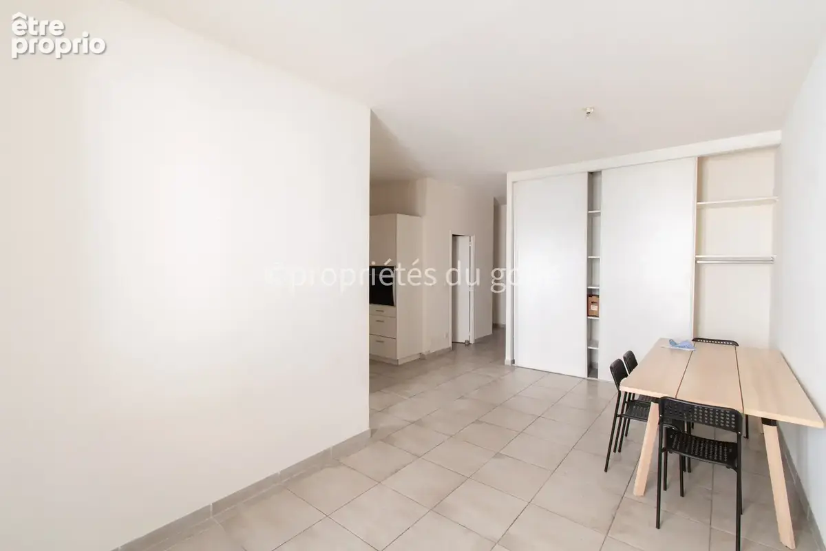 Sète, centre ville, appartement T3, au calme, - photo 3
