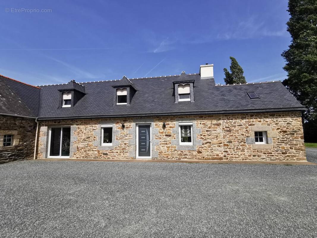 Maison 230 m² à Plouec-Du-Trieux  - photo 1
