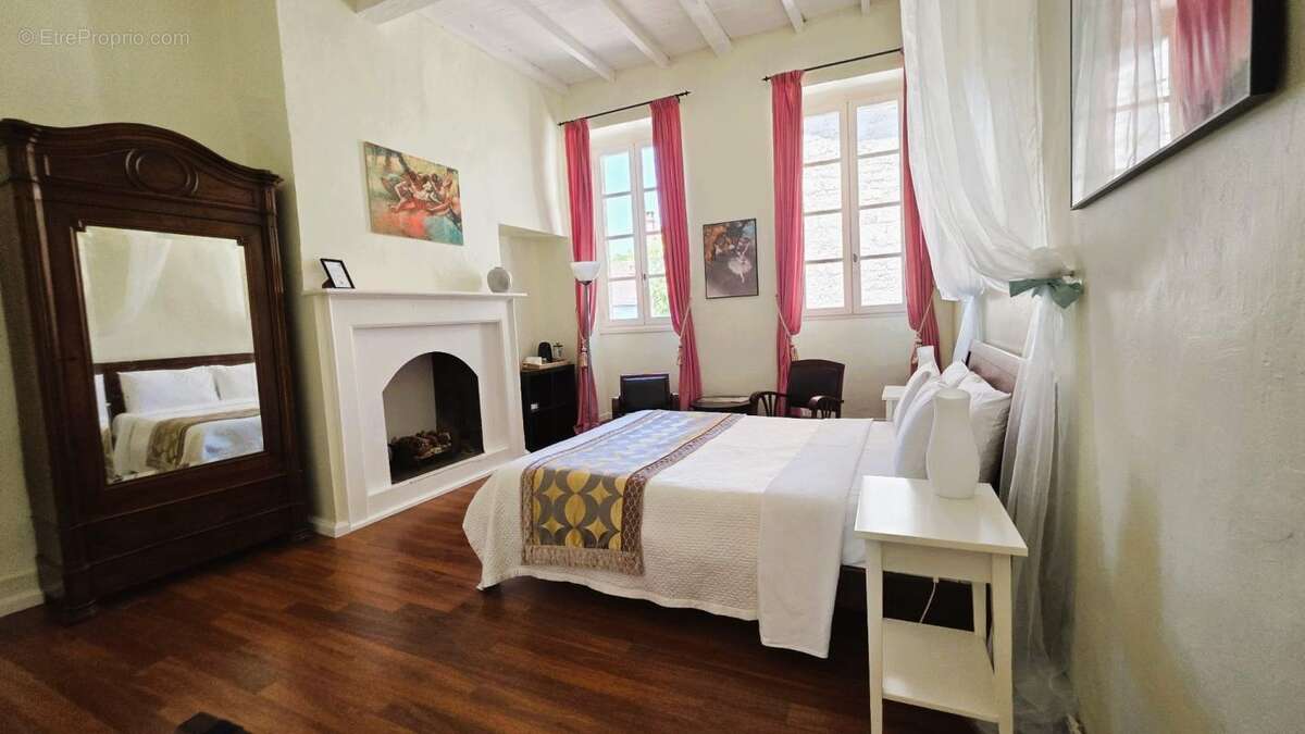 Maison à SAINT-ANTONIN-NOBLE-VAL