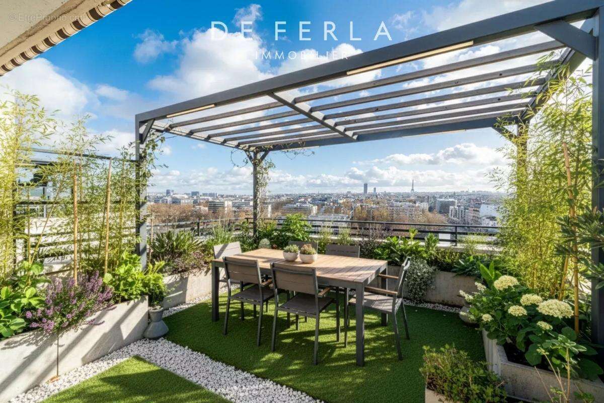 Appartement à COURBEVOIE