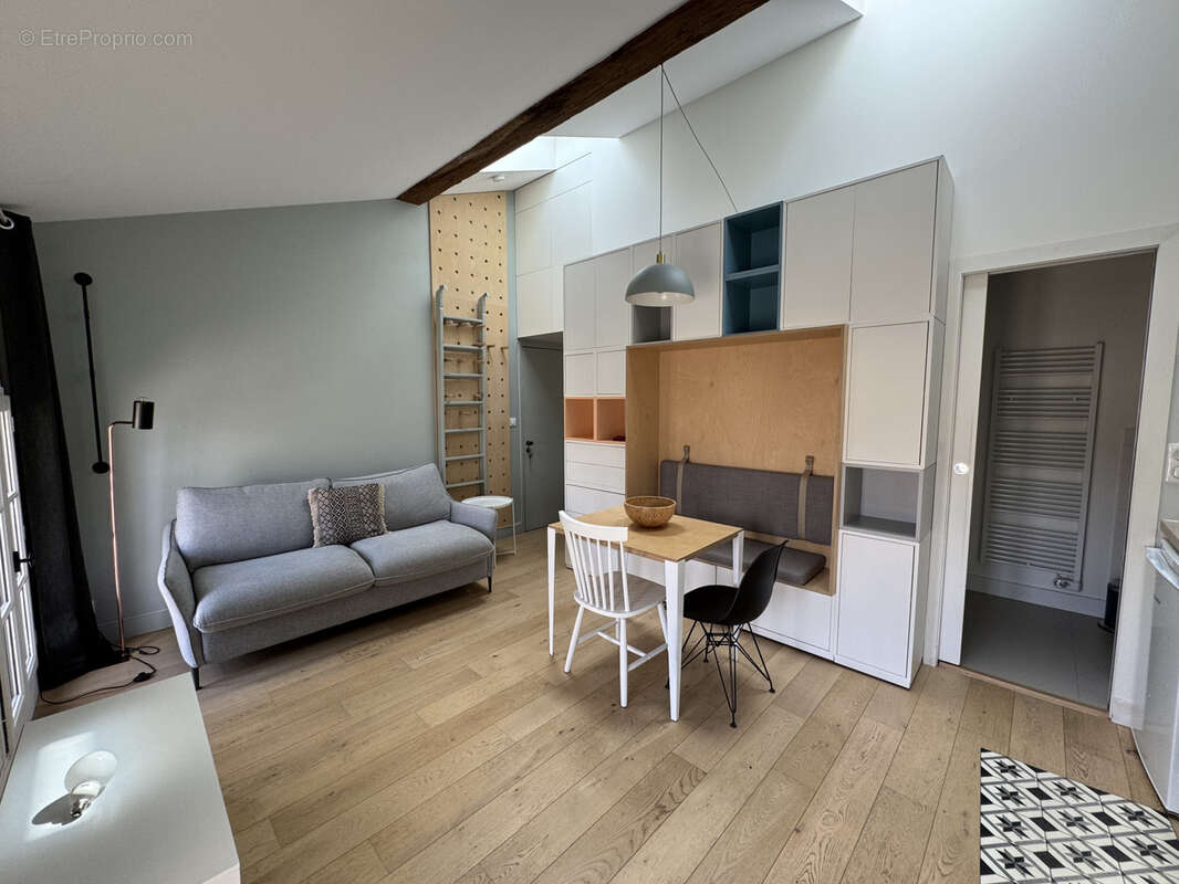 Appartement à BORDEAUX