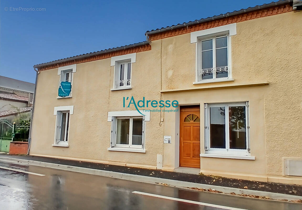 Maison à LA CHAUSSAIRE
