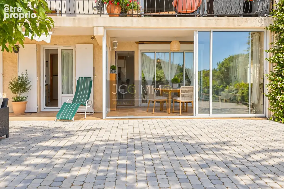 BAS DE VILLA 89 m2 avec vue dominante et 470 m2 de terrain privatif - photo 14