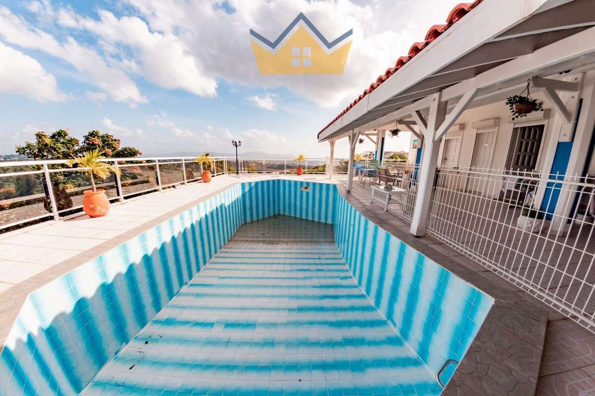 Maison à SCHOELCHER