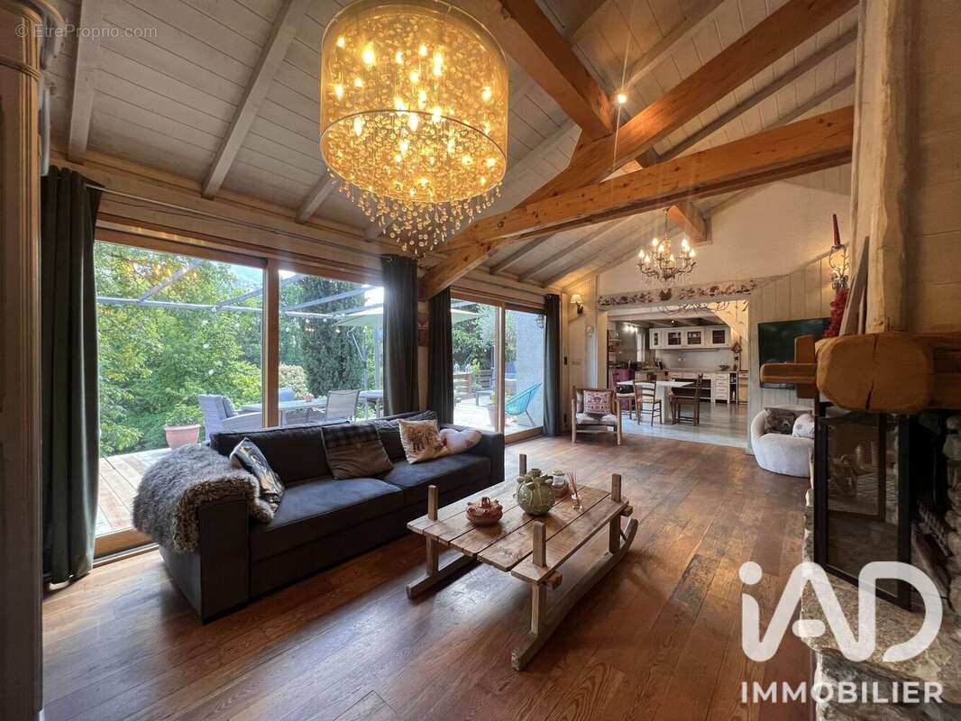 Maison 167 m² à Arvillard  - photo 2
