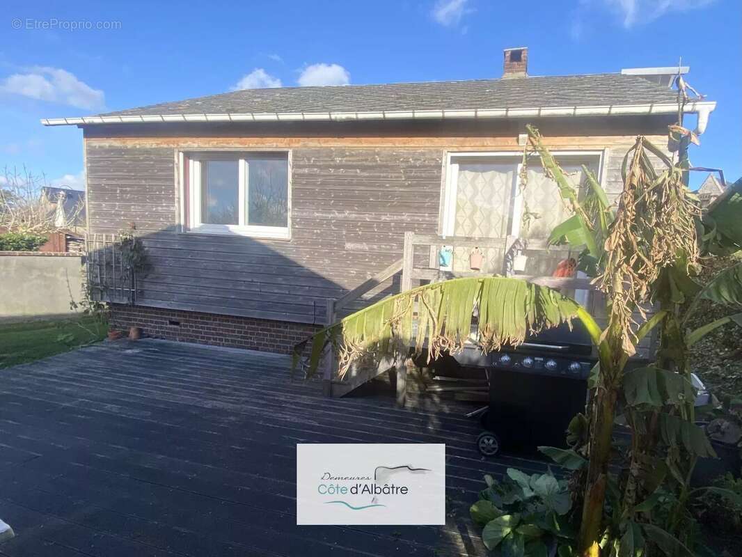 Maison à SOTTEVILLE-SUR-MER