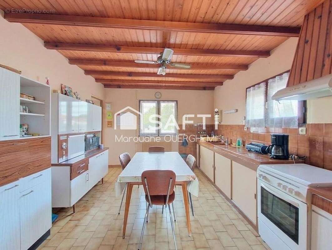 Maison 86 m² à Ambares-Et-Lagrave  - photo 7