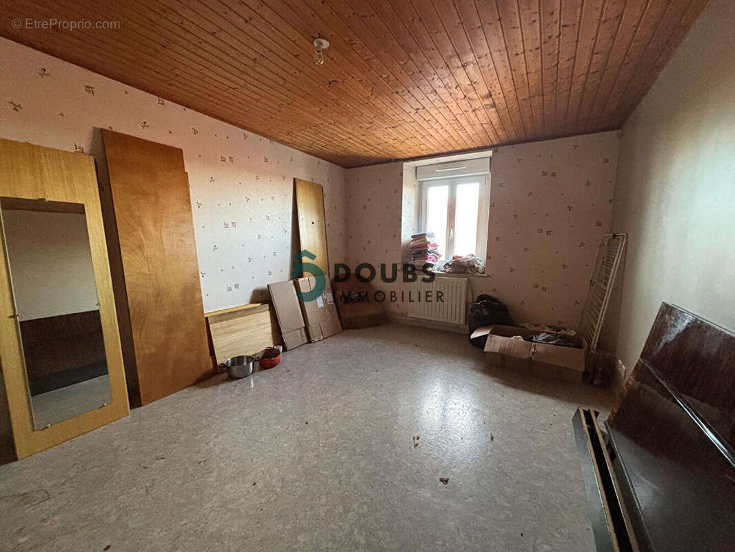 Appartement à VERCEL-VILLEDIEU-LE-CAMP