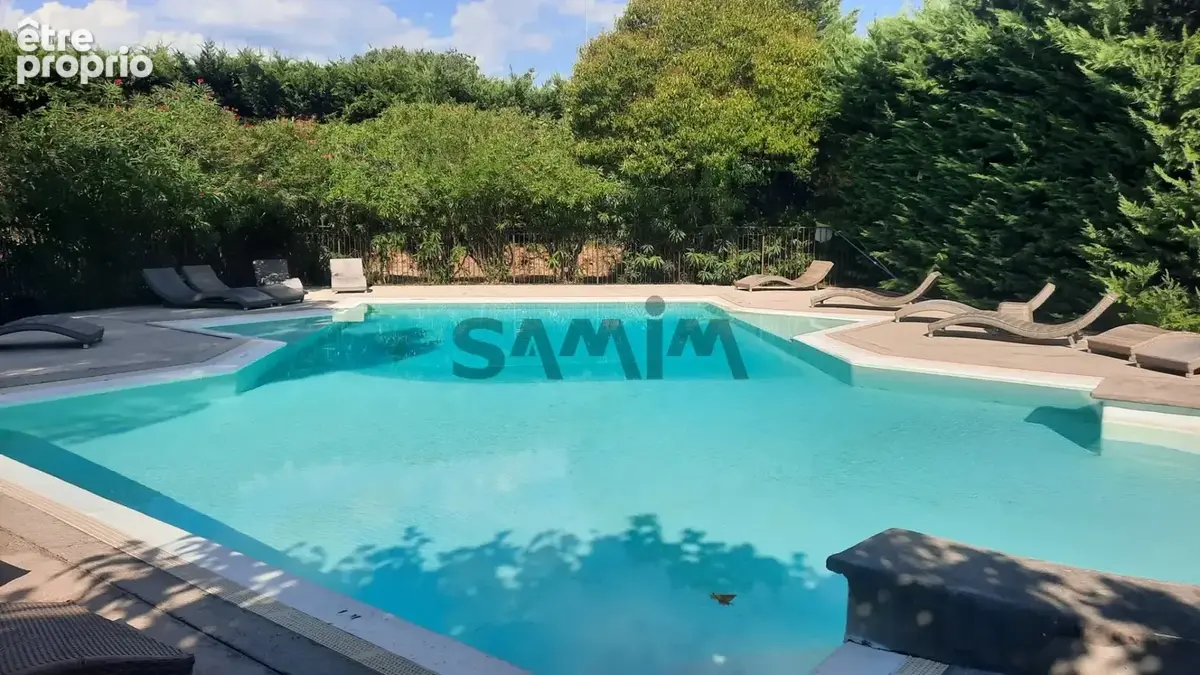Photo Maison à Saint-Hippolyte-Du-Fort au prix de 1 360 000€