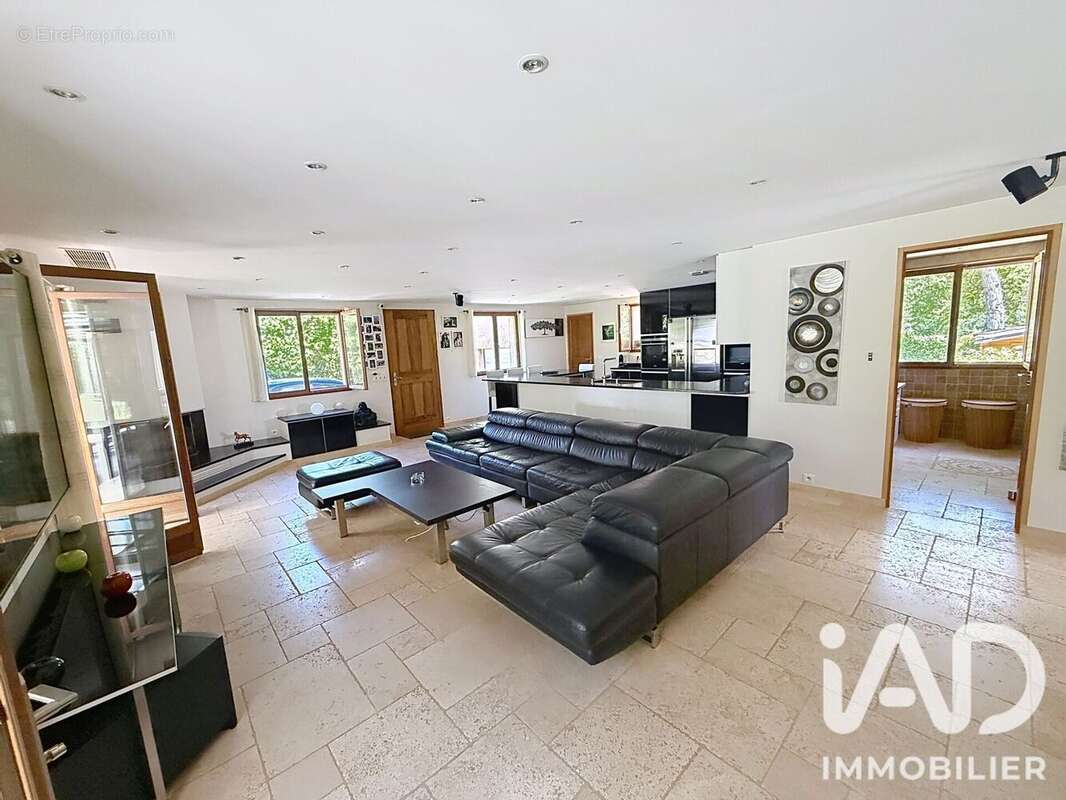 Maison 96 m² à Roquesteron  - photo 6