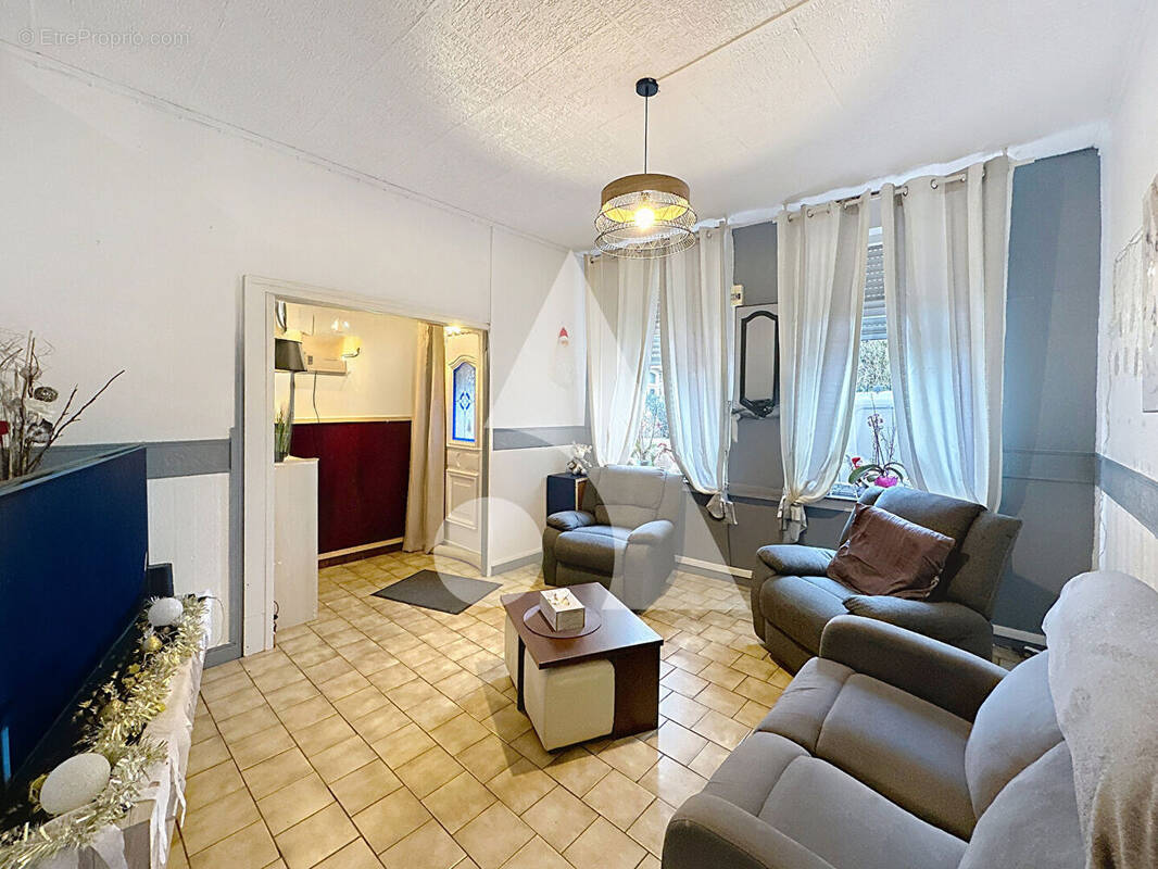 Maison à FRESNES-SUR-ESCAUT