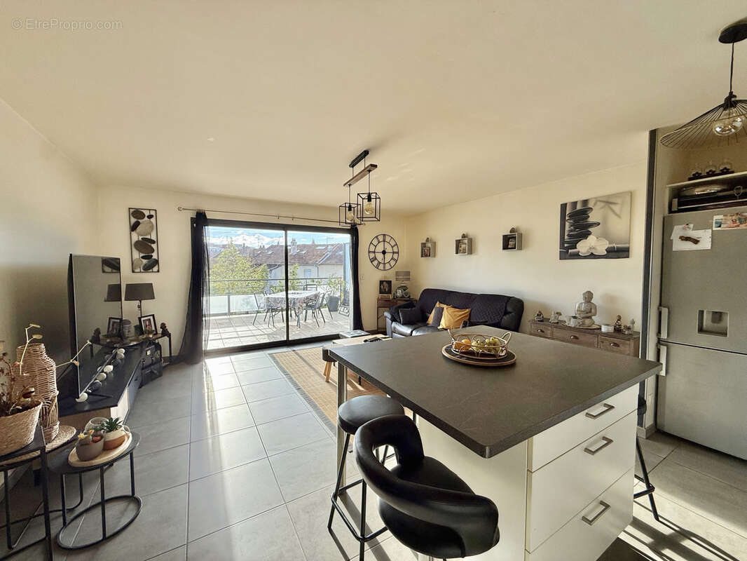 Appartement à BOURG-LES-VALENCE