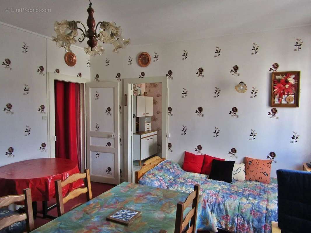 Appartement à CELLES-SUR-PLAINE