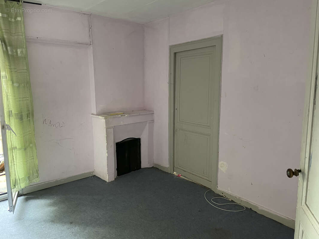 Maison à CASTILLON-LA-BATAILLE